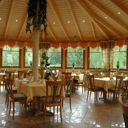 Jagdhof Klein Heilig Kreuz Hotel