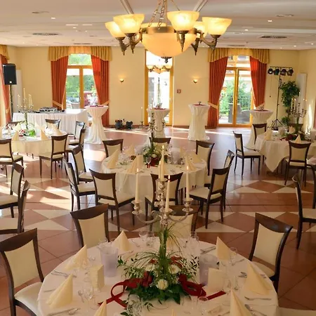 Jagdhof Klein Heilig Kreuz 호텔 Großenlüder